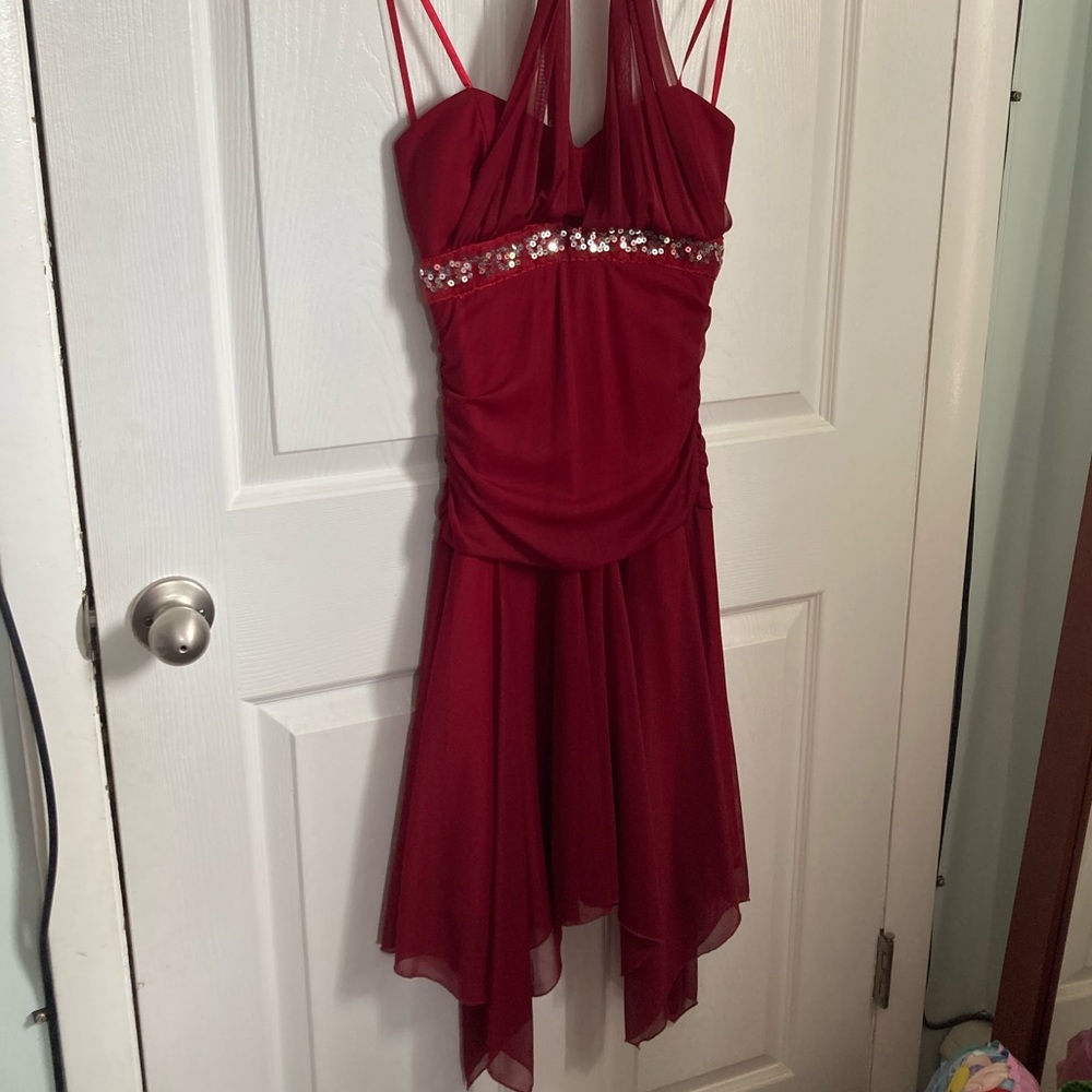 Iz Byer maroon party dress
